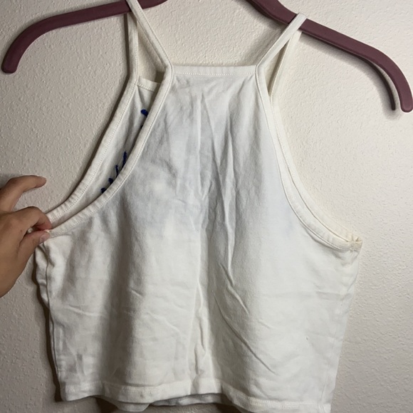 Me to we cropped halter top in white with blue floral design in size M - Picture 2 of 3